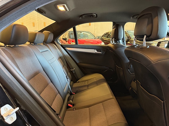 Mercedes-Benz C250 d 24 of 29