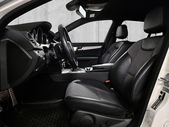 Mercedes-Benz C250 12 of 30