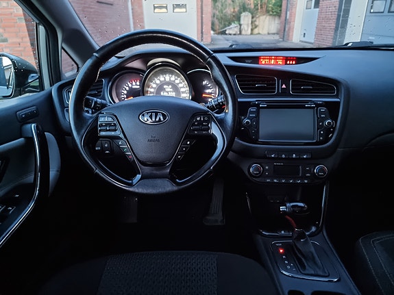 Kia Ceed 21 of 30