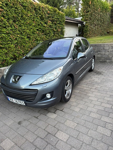 Peugeot 207 2 of 10