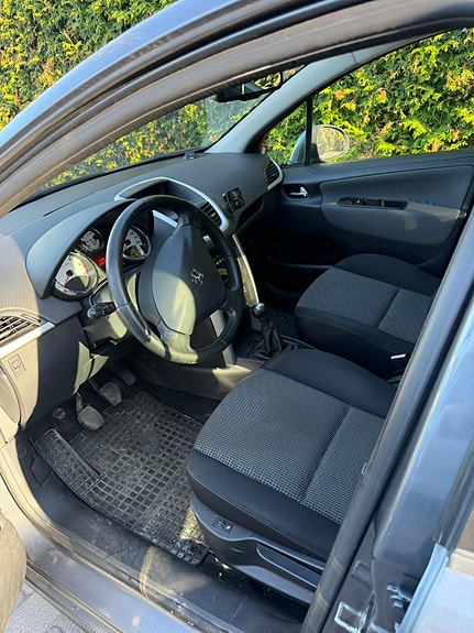 Peugeot 207 10 of 10