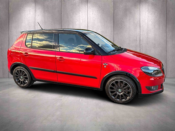 Skoda Fabia 2 of 12