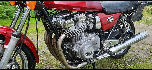 Suzuki GSX750 5 of 18