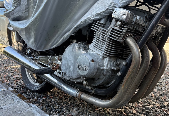 Suzuki GSX750 6 of 18