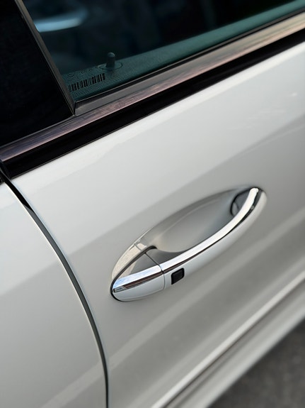 Mercedes-Benz E55 13 of 30