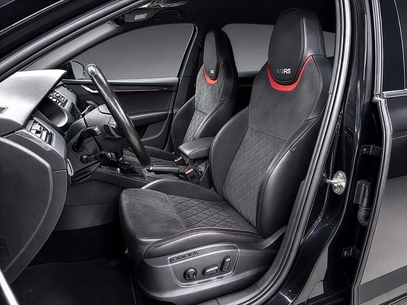 Skoda Octavia RS 11 of 24