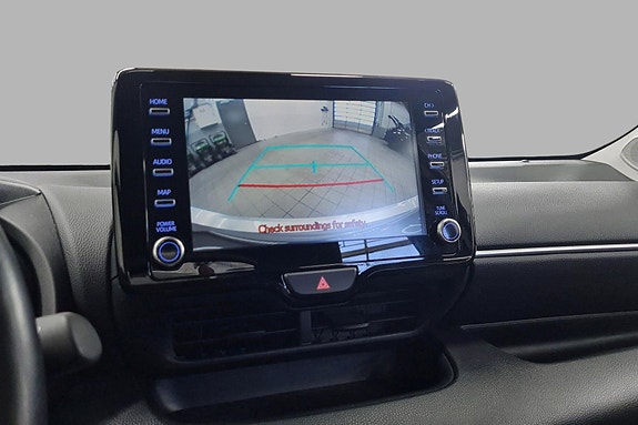 Toyota Yaris 14 of 19