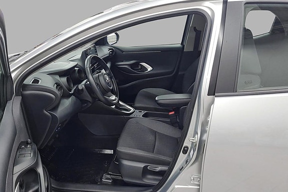 Toyota Yaris 10 of 19