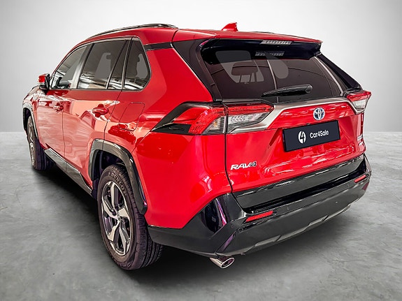 Toyota RAV4 Plug-in Hybrid 3 of 29