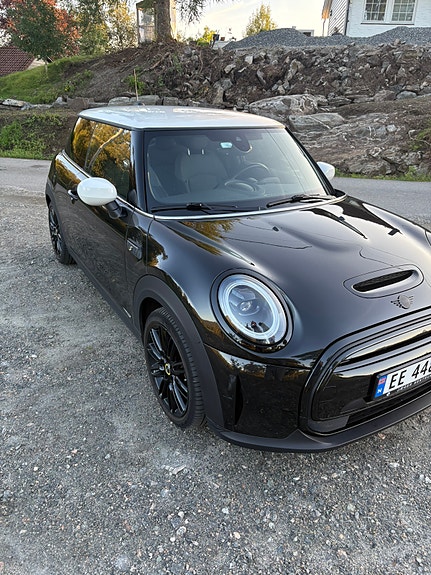 MINI Cooper SE 5 of 22