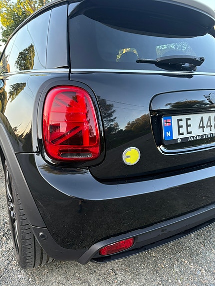 MINI Cooper SE 7 of 22