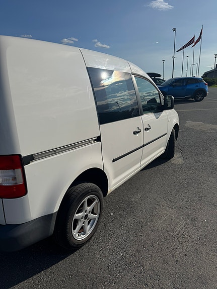 Volkswagen Caddy 5 of 11