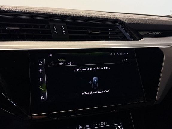 Audi Q8 e-tron 25 of 30