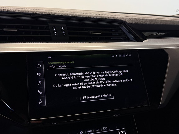 Audi Q8 e-tron 27 of 30