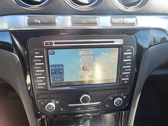 Ford S-MAX 17 of 23