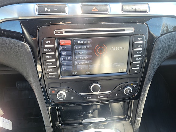 Ford S-MAX 18 of 23
