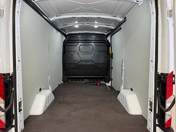 Ford Transit 15 of 30