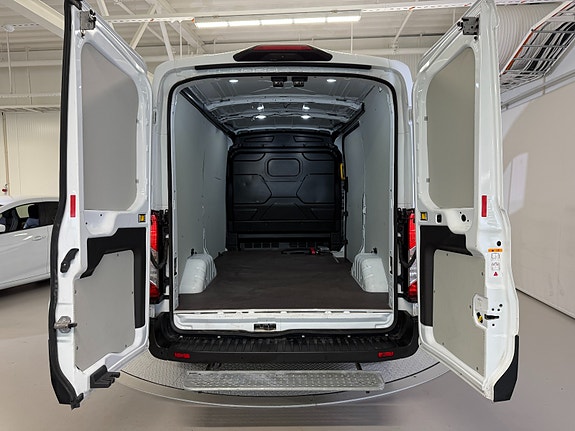 Ford Transit 14 of 30