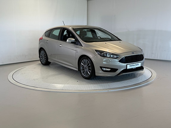 Ford Focus 2 of 30
