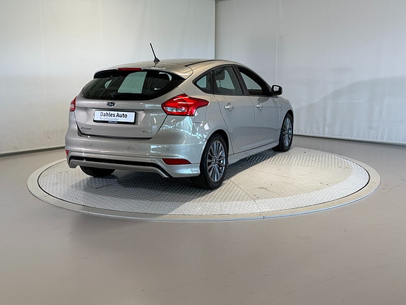 Ford Focus 3 of 30