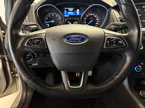 Ford Focus 21 of 30