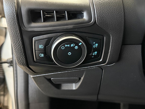 Ford Focus 24 of 30