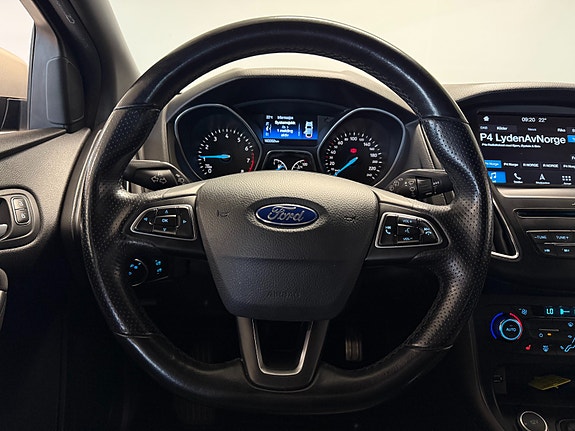 Ford Focus 19 of 30