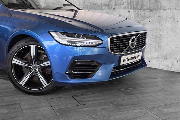 Volvo V90 2 of 30