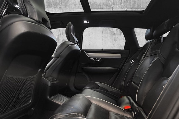 Volvo V90 24 of 30