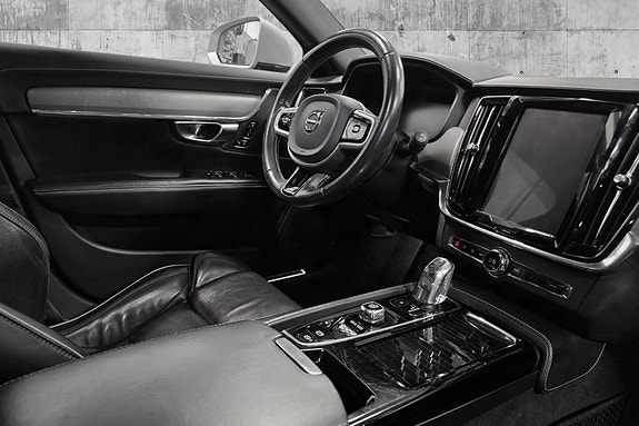 Volvo V90 25 of 30