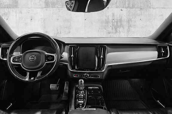 Volvo V90 11 of 30
