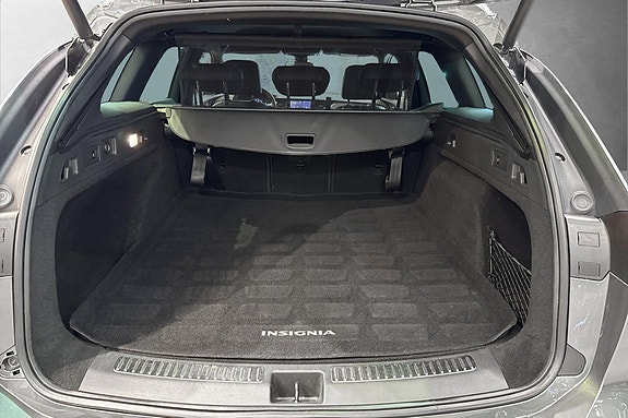 Opel Insignia 18 of 23