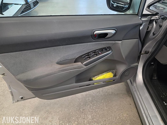 Honda Civic 21 of 30