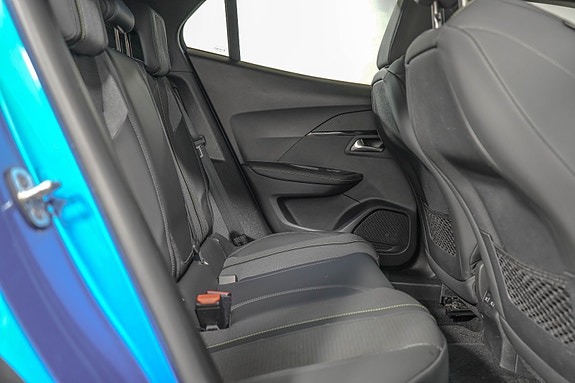 Peugeot e-2008 9 of 20
