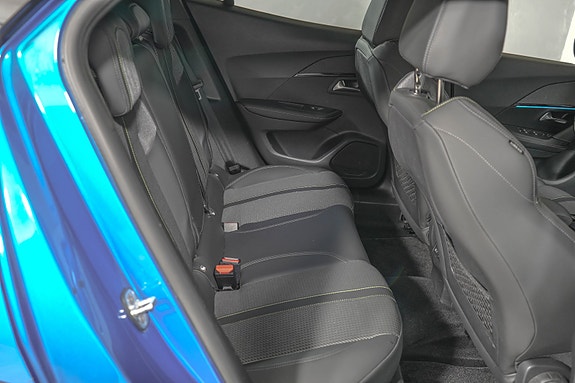 Peugeot e-2008 10 of 20
