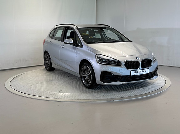 BMW 225xe 2 of 30