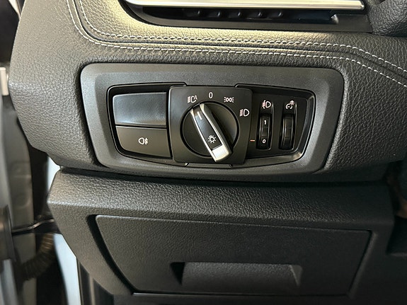 BMW 225xe 22 of 30