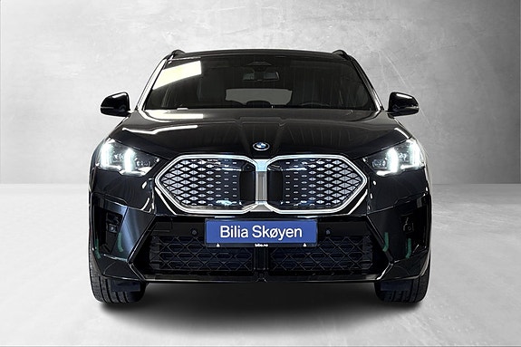 BMW iX2 2 of 17