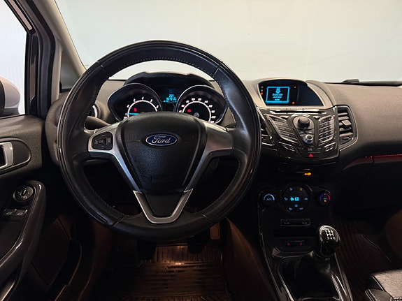 Ford Fiesta 16 of 30