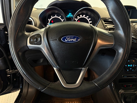 Ford Fiesta 19 of 30