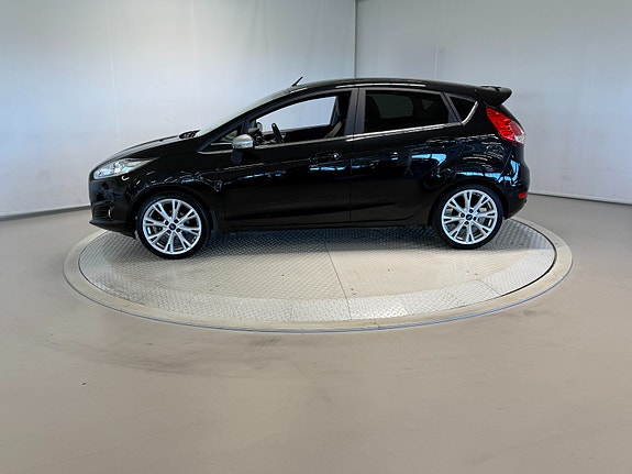 Ford Fiesta 10 of 30