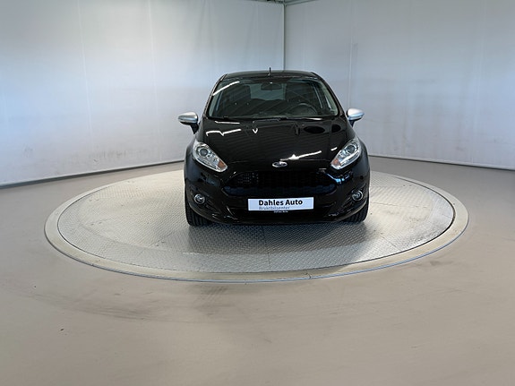 Ford Fiesta 13 of 30