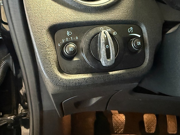 Ford Fiesta 21 of 30