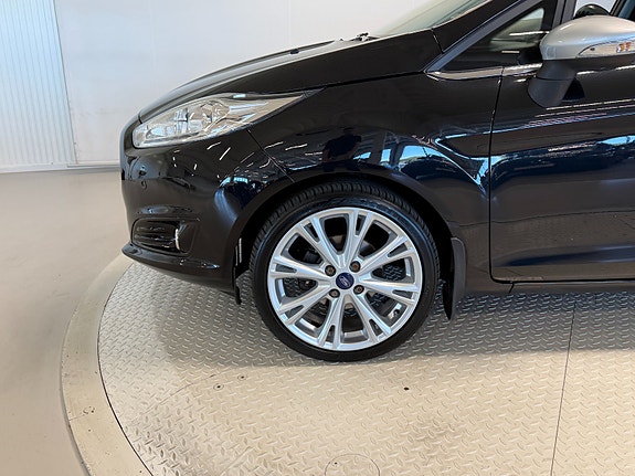 Ford Fiesta 8 of 30