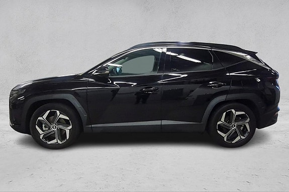 Hyundai Tucson 2 of 5