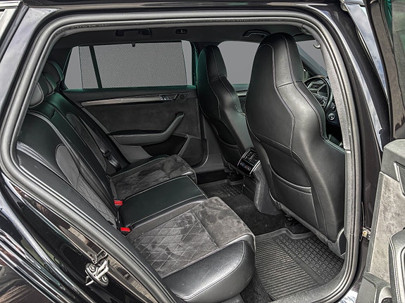 Skoda Superb 15 of 20