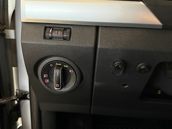 Volkswagen Amarok 23 of 30