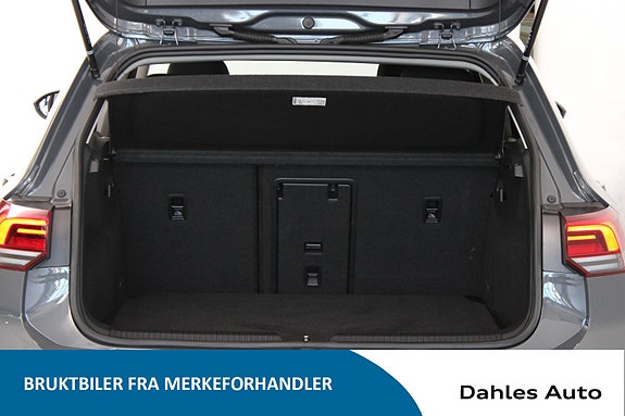 Volkswagen Golf VIII 11 of 23