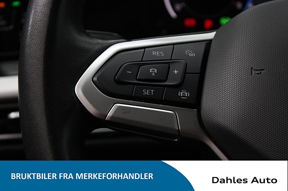 Volkswagen Golf VIII 20 of 23