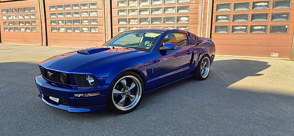 Ford Mustang 3 of 28